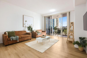 Chevron Renaissance Surfers Paradise Sleeps 10 1st Floor - Optimise BNB